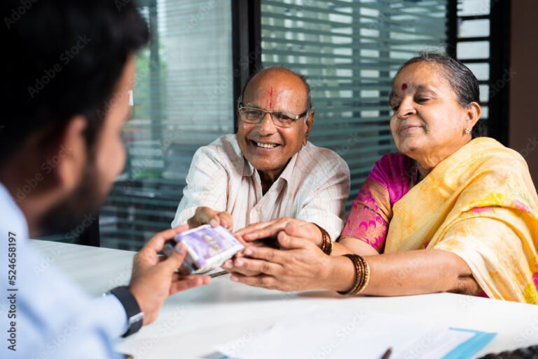 A cuánto se fue la jubilación mínima y cómo impacta en los haberes 26 adulto mayor feliz recibiendo pension