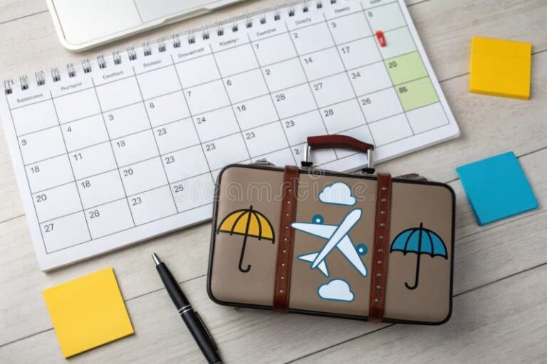 Cuántos días de vacaciones corresponden por año según la ley argentina 23 calendario con dias marcados y maleta viaje