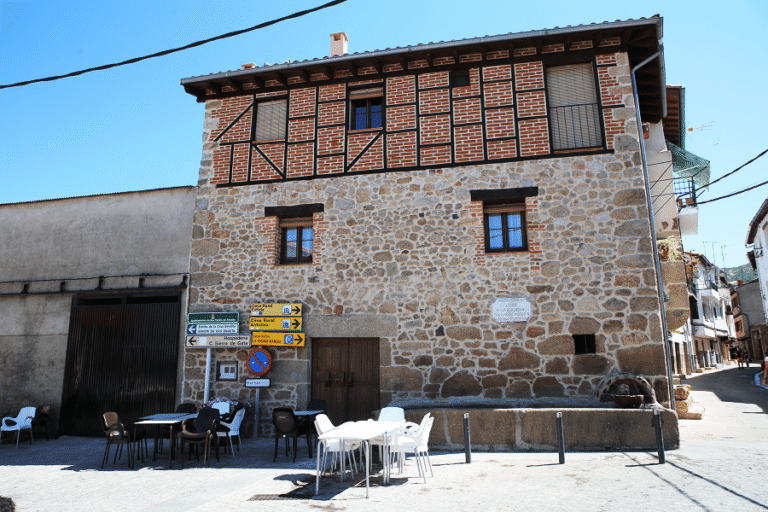fachada de casa tradicional en san martin
