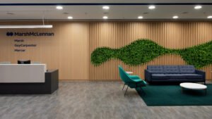 oficina moderna de seguros en argentina