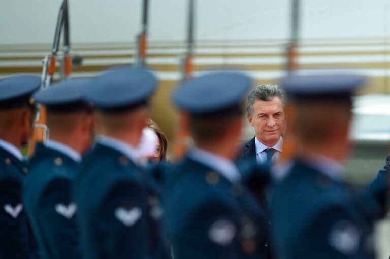 Cuánto cobra Prefectura Naval Argentina en sus diferentes cargos 9 uniformes oficiales prefectura naval argentina grupo