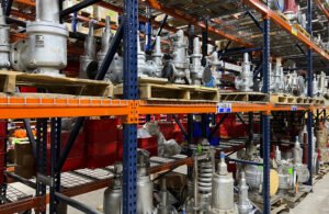 valvulas industriales en almacen de repuestos